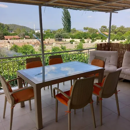 Apartment Coskun Bag Evi *