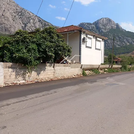 Coskun Bag Evi * Cakirlar